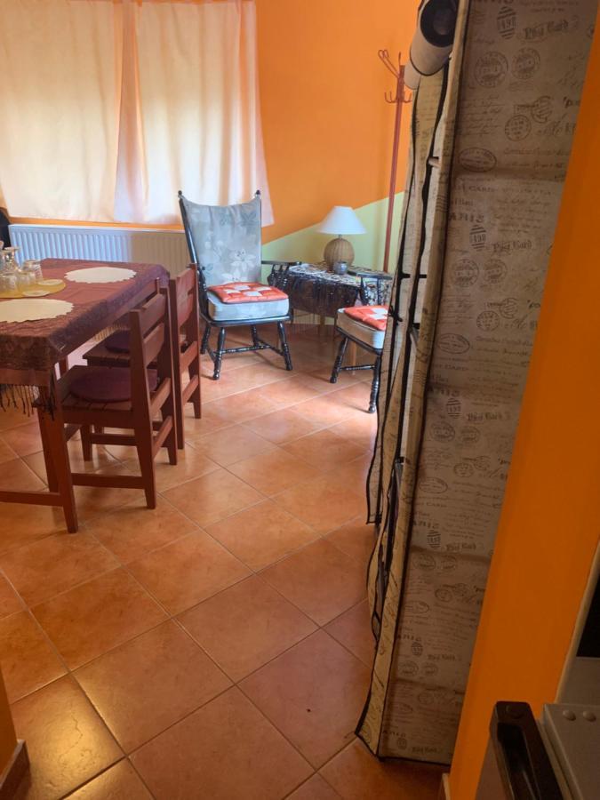 Fonix Apartman Lägenhet Keszthely Exteriör bild