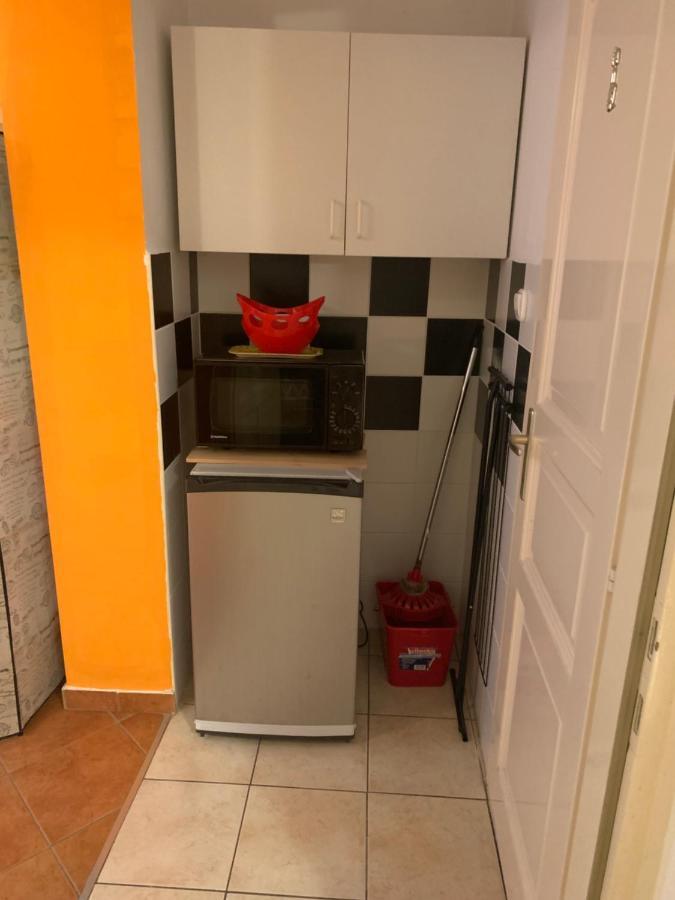 Fonix Apartman Lägenhet Keszthely Exteriör bild