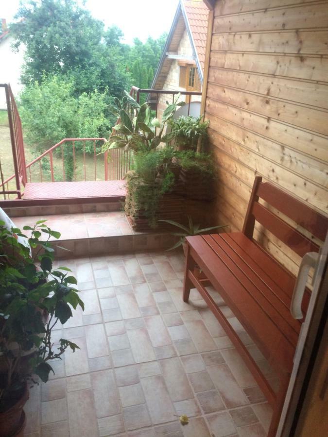 Fonix Apartman Lägenhet Keszthely Exteriör bild